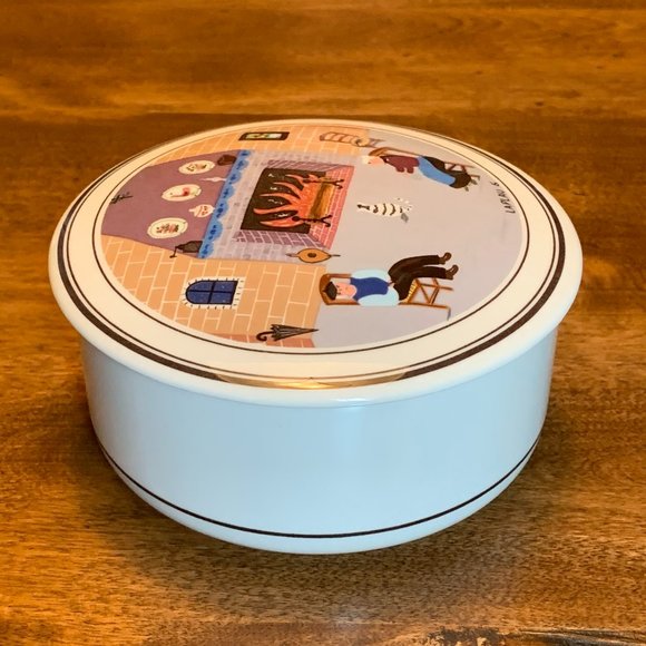 Villeroy & Boch Design Naif 3 3/4" Porcelain Round Trinket Box - Picture 5 of 8